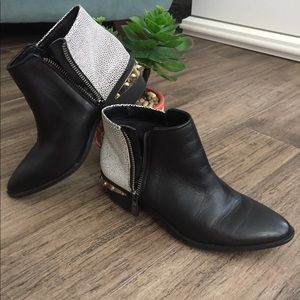 Circus by Sam Edelman Holt bootie
